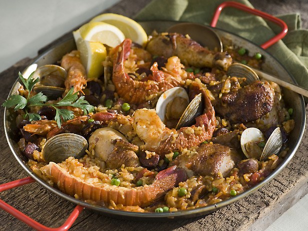 Tipp 1: Paella tintahal, garnélarák és kagyló